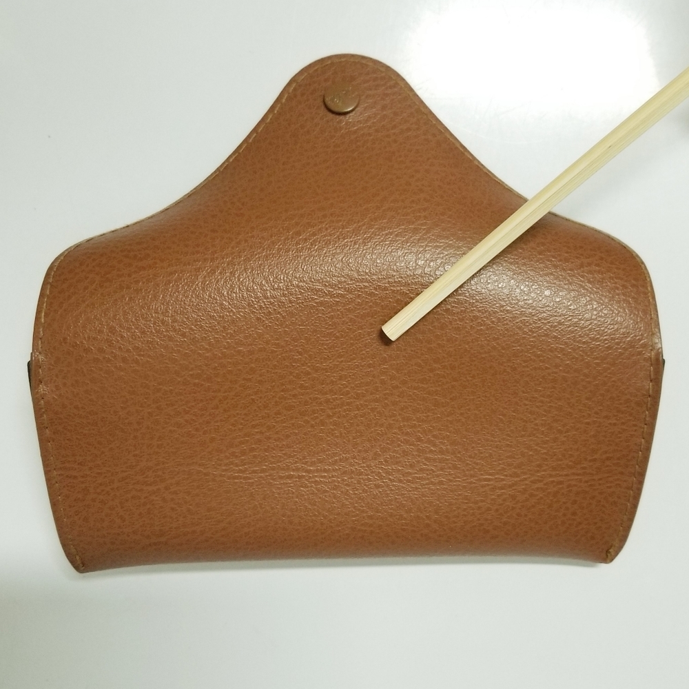 Ray-Ban Tan Leather Structured Sunglass/Reader Protective Case - Picture 7 of 10